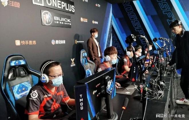 他都会认真 他都会认真